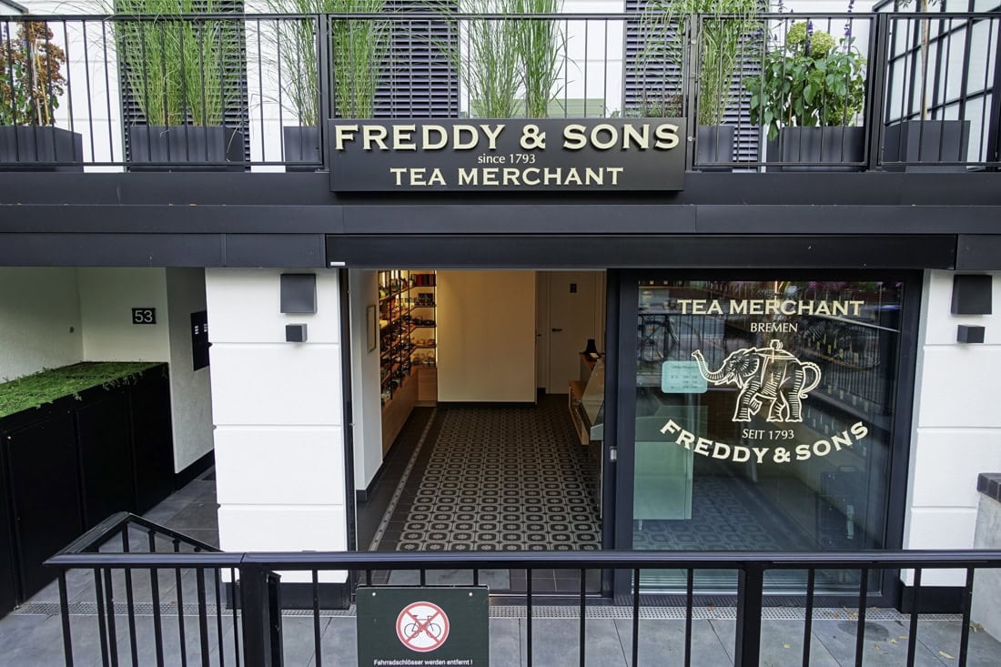 Teeladen Tea Merchant Freddy And Sons Wachmannstraße Front PerspektiveTeeladen Tea Merchant Freddy And Sons Wachmannstraße Front Perspektive